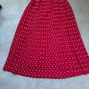 VINATAGE Elegant Red Polka Dot Skirt Sz Small